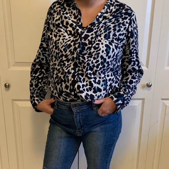 Talbots blue and black sheer like leopard print long sleeve blouse - Picture 2 of 6